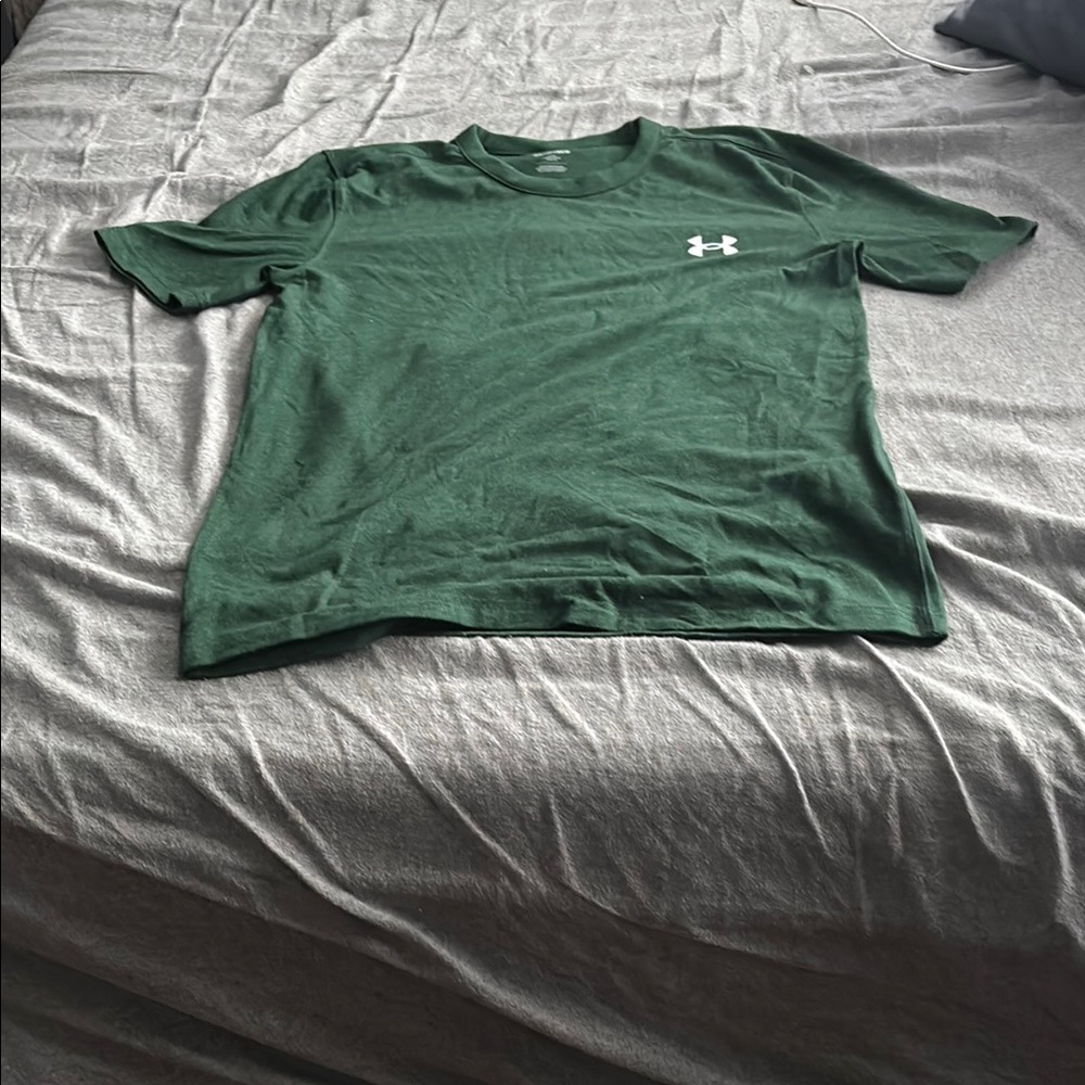 Under Armour Men's Green T-Shirt